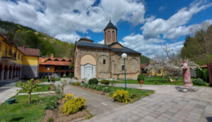 Manastir-Raca8