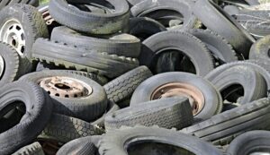 stare automobilske gume
