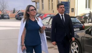 Dom zdravlja poseta Mirsada Djerleka sa direktorkom - Copy