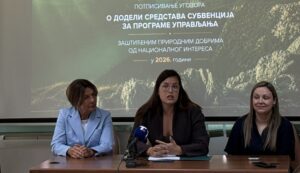 Sara Pavkov potpisivanje ugovora
