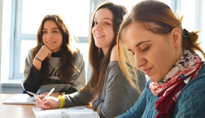 Studenti